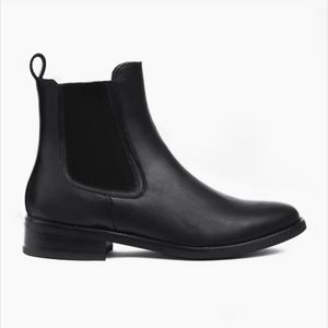 Thursday Duchess Chelsea boots